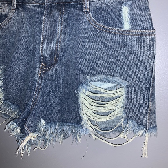 - Distressed women’s jean shorts size large - Picture 2 of 5